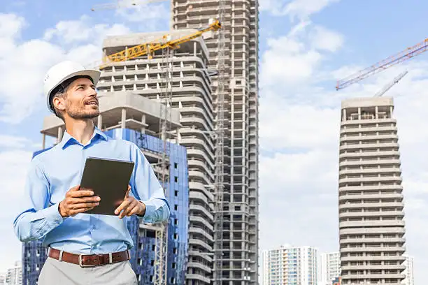 Compare contractor and GC bids with estimates